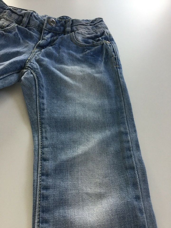 Zara Jeans Gr. 98 gerader Schnitt in Nordwalde