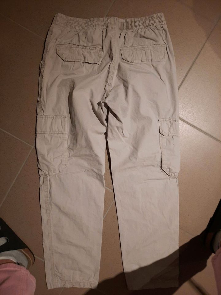 Hose Cargohose H&M beige S in Bocholt