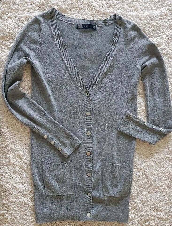 ZARA basic Damen Feinstrick Cardigan grau Gr.S neuwertig in Gieboldehausen