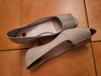 Högl Pumps Peeptoe Schuhe 42 Gr. 8 Echtleder Mülheim - Köln Dünnwald Vorschau