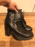 Stiefeletten Bullboxer 38 Gothic Harburg - Hamburg Heimfeld Vorschau