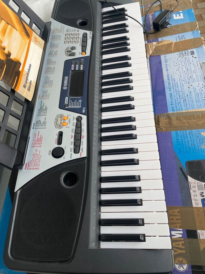 yamaha keyboard ez 150 in Egenhofen