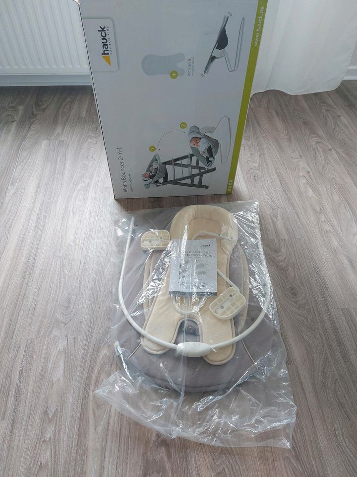 Hauck Bouncer 2in1 Babywippe Hochstuhl für Newborn in Düsseldorf