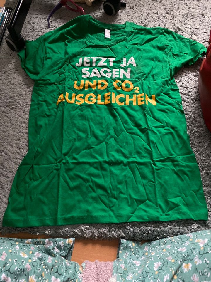 Grünes CO2 T-Shirt in München