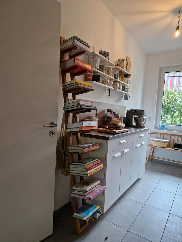 Bücherregal zum Anlehnen 195 cm, neuwertig in Köln