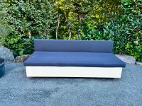 Weisse Lounge aus Corian Outdoor - Sehr guter Zustand Baden-Württemberg - Baden-Baden Vorschau