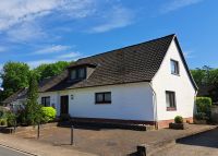 Ein herrliches Grundstück, ein großes Haus und so viele Möglichkeiten, ca. 370 m² W./ Nfl. Schleswig-Holstein - Hohenlockstedt Vorschau