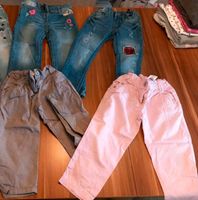 4 Mädchen Jeans/Hosen C&A, Takko Größe 98 Nordrhein-Westfalen - Kreuzau Vorschau