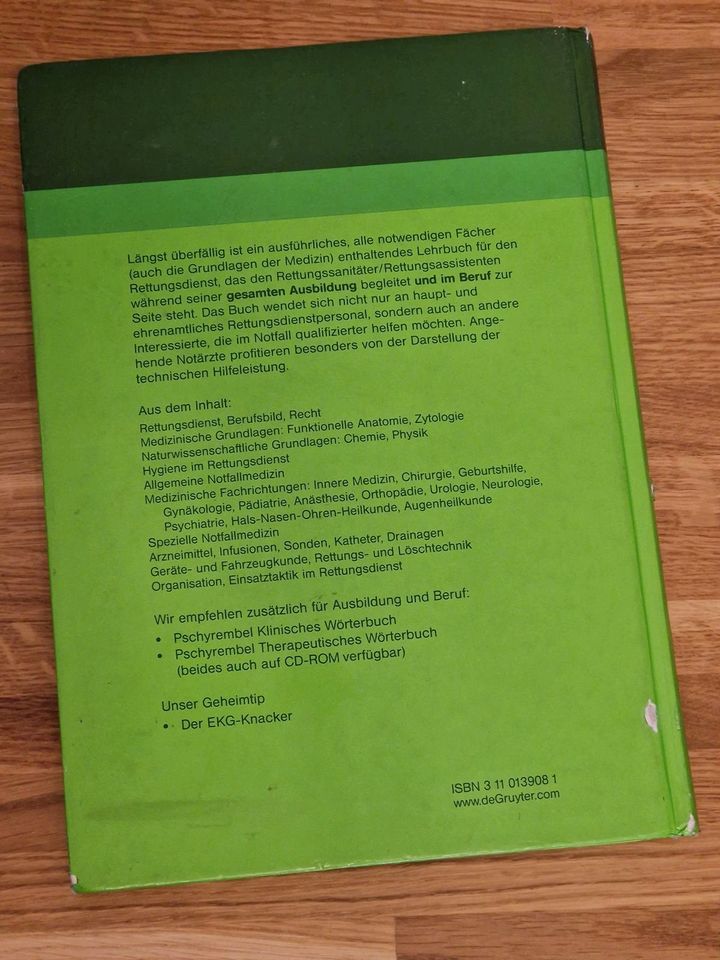 Lehrbuch für den Rettungsdienst in Aachen