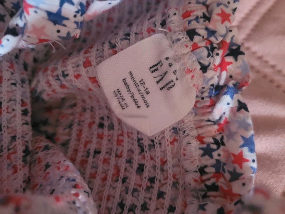 GAP Romper Jumpsuit Sterne Größe 80 in Hambühren