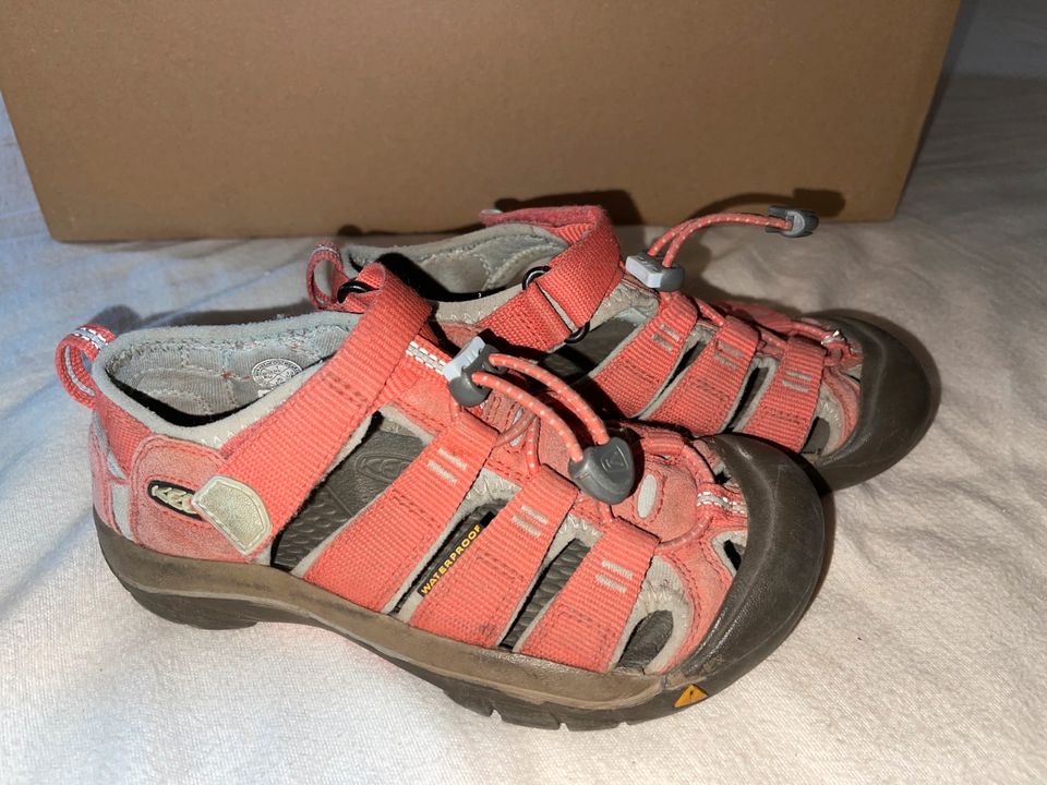 Keen Sandalen Gr.32/33 in Kölleda