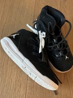 Sneakers Nike Jordans Gr. 25 schwarz Baden-Württemberg - Heuchlingen Vorschau