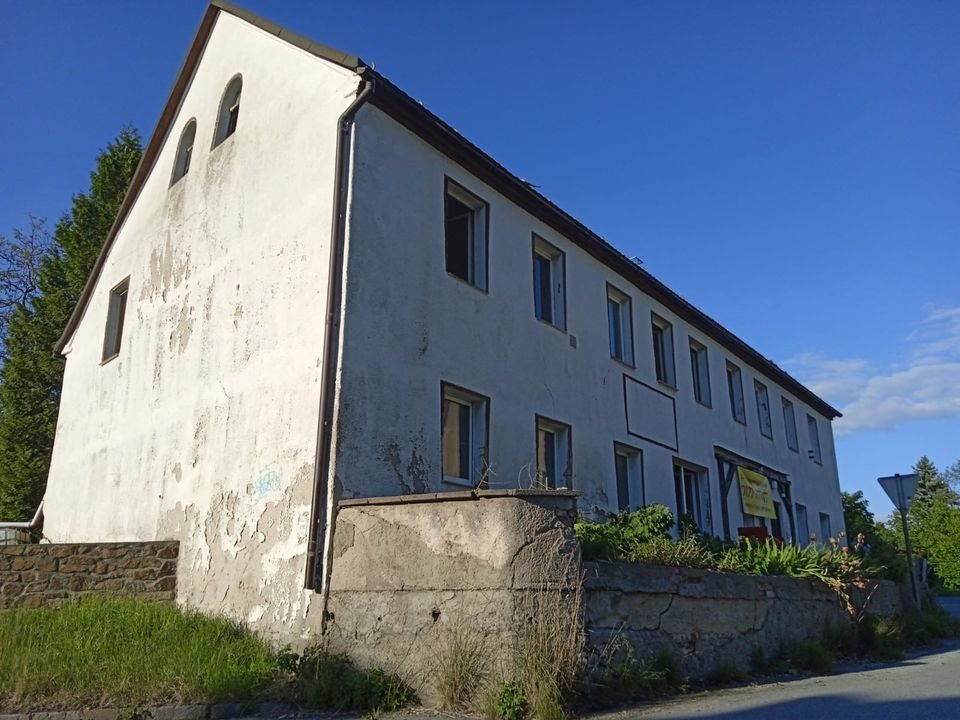 Mehrgenerationenhaus /Vier Familienhaus an, Selbstsanierer zu vermieten in Löbau/ Kittlitz in Großbeeren