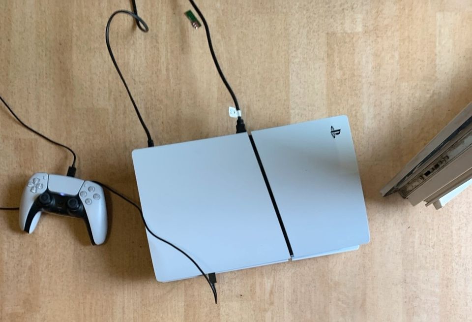 PlayStation fünf slim in Vreden