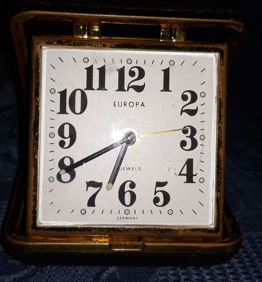 Verschiedene alte Uhren in Detmold