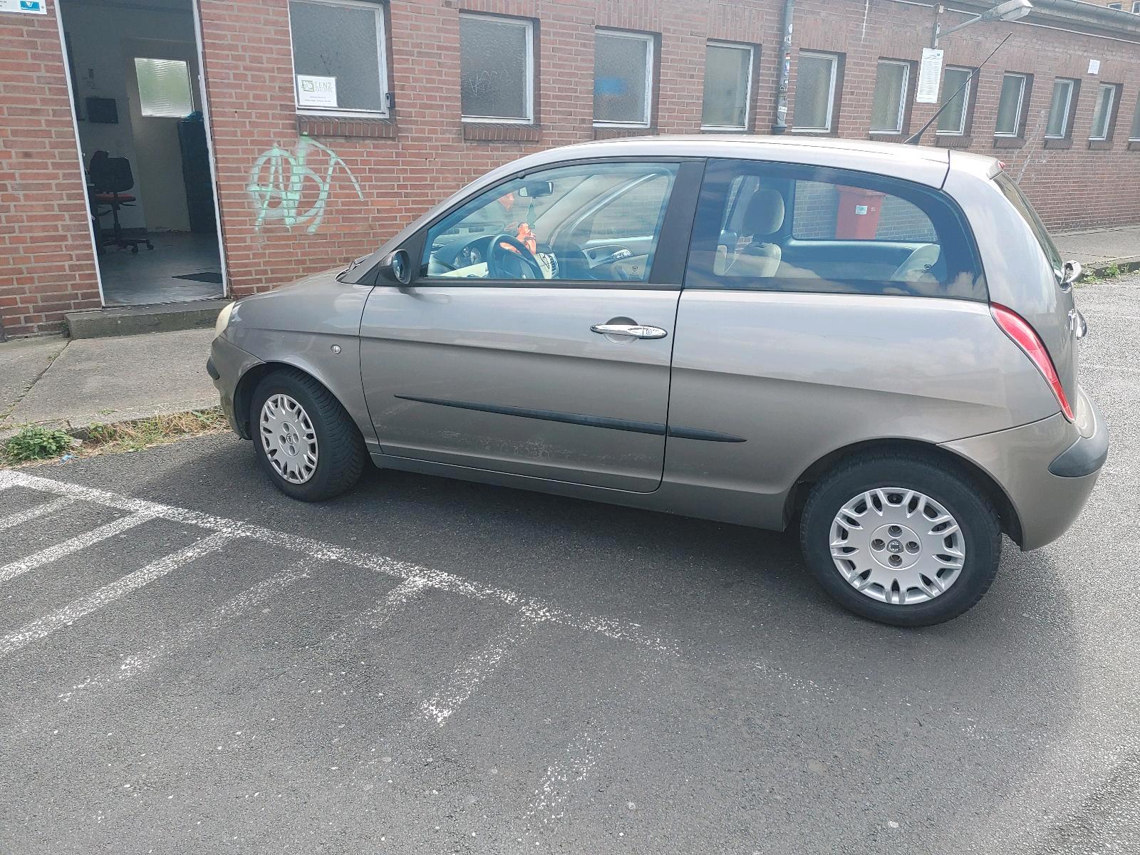 Abbildung des Autos Lancia Ypsilon (Ohne TÜV)