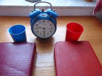 2x DDR Reise Waschtasche blauer Ruhla Glockenwecker defekt Thüringen - Herbsleben Vorschau
