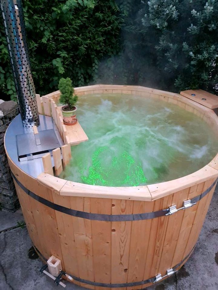 Badezuber alle Varianten Holz Acryl GFK Hot Tub Zuber Badefass in Erfurt