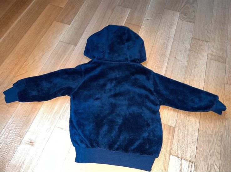 Kuscheliger Kapuzenpollover Pullover Shirt Teddy Bär 74 80 blau in Stuttgart