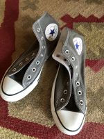 2 rechte Converse Sneaker Gr 37,5 Brandenburg - Falkensee Vorschau