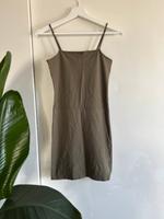 Olivgrünes enganliegendes Trägekleid Baden-Württemberg - Heidelberg Vorschau
