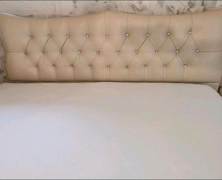 Boxspringbett beige creme 160 x 200 in Dortmund