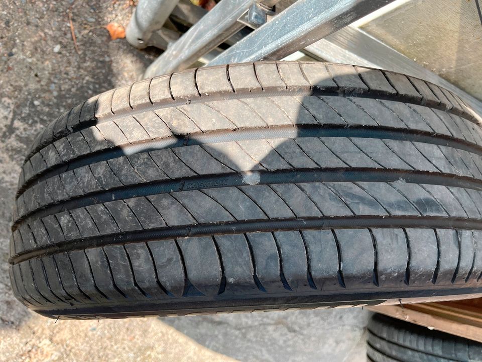 Michelin Primacy 4 205/60 R16 92H  sind 2 Km Gelaufen 2323 in Minden