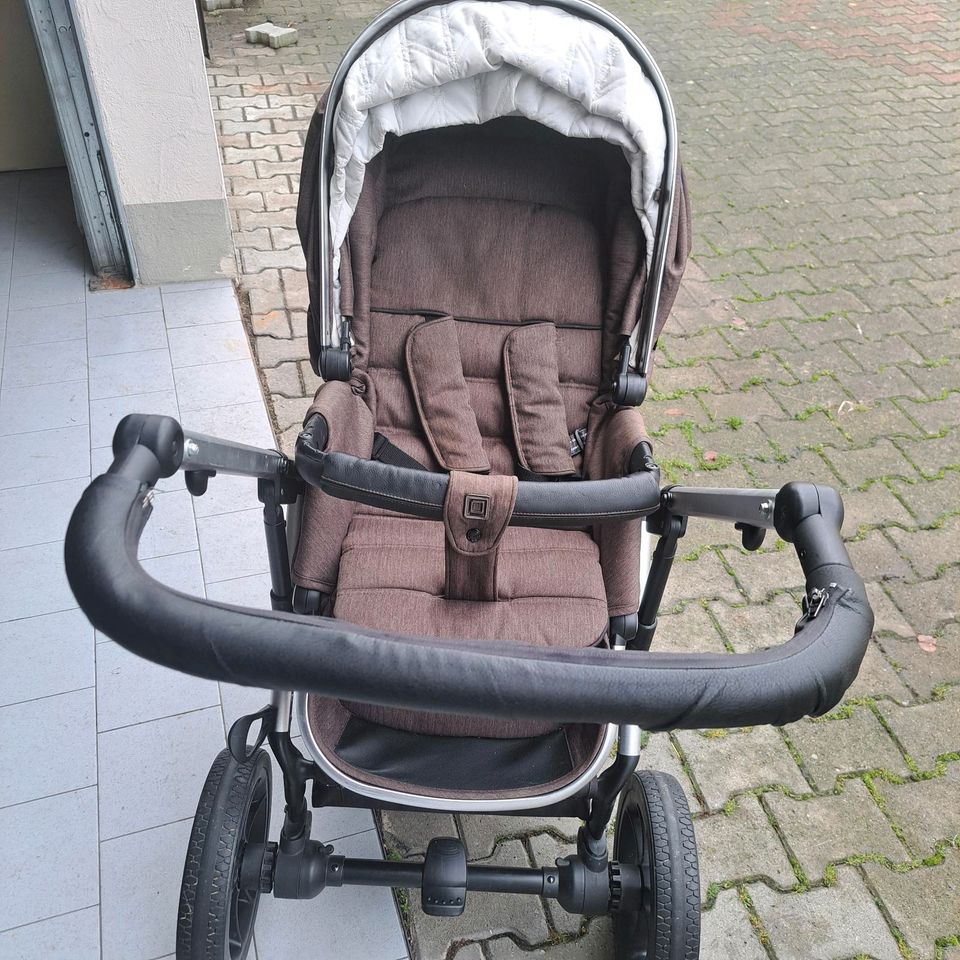 Kinderwagen mit buggy funktion in Oberelsbach