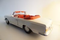 Mercedes Benz 280SE 1966 maisto Modell 1/18 Bayern - Neustadt an der Aisch Vorschau