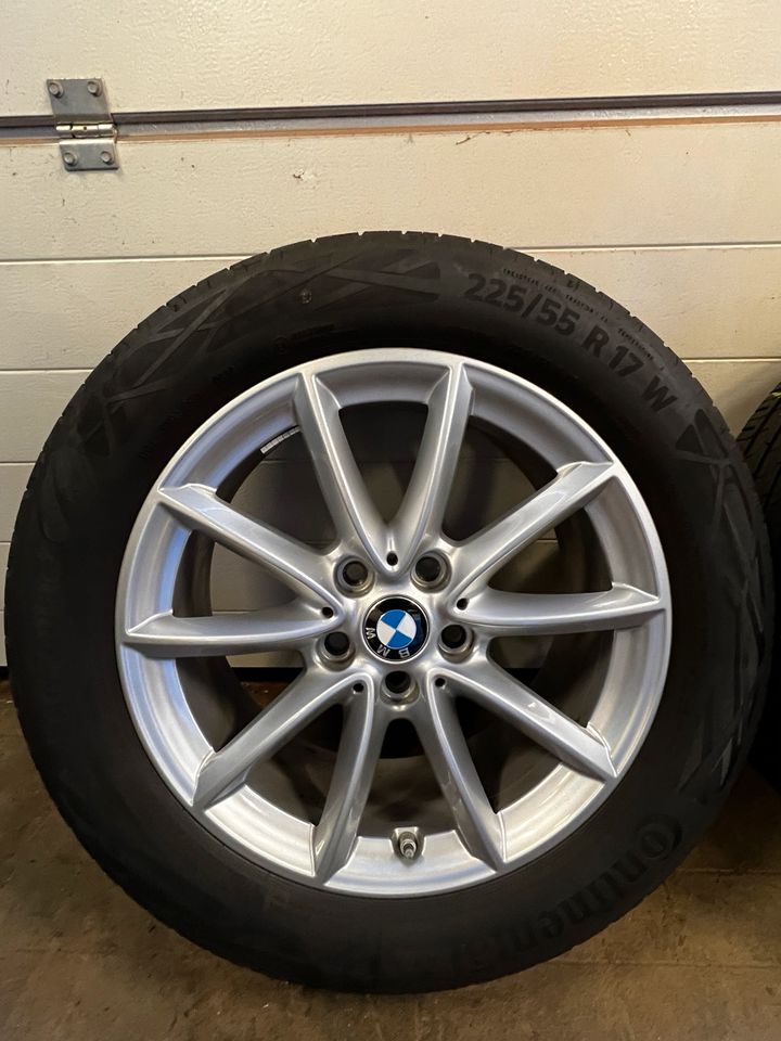 BMW X1 X2 Styling 560 V-Speiche 17“ 225/55 97W Sommer Continental in Horneburg