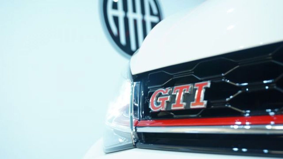 Volkswagen Golf VII Lim. GTI Perform. BMT*1.Hand*PDC* in Remscheid