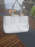 Handtasche Calvin Klein weiß neuwertig Nordrhein-Westfalen - Viersen Vorschau