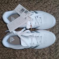 Adidas Sneaker Damen Gr. 40 weiß grau NEU Baden-Württemberg - Vaihingen an der Enz Vorschau