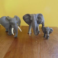 Schleich * Elefanten * Dino * Löwe * Gorilla * uvm Hessen - Heusenstamm Vorschau