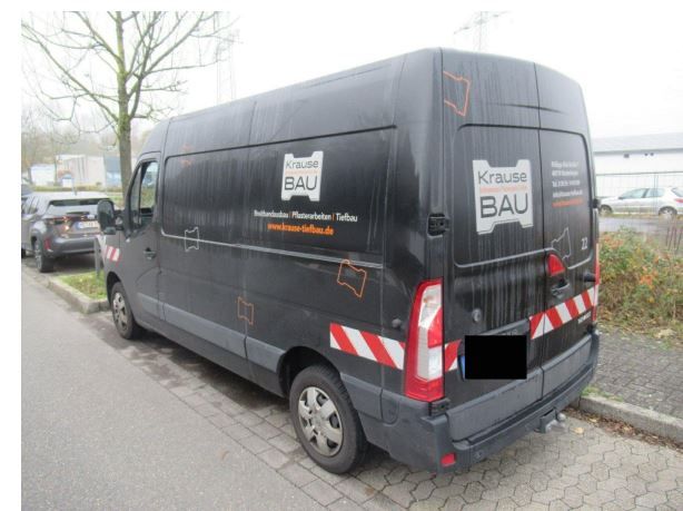 Transporter Renault Master EZ 5/22 Energy Blue dCi 150 L3H2 schwarz AHK Deluxe Ausstattung in Offenbach