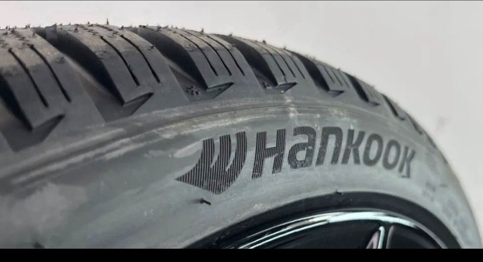 Winterreifen 215/40R18 89V Hancook i-cept evo3, neuwertig in Hamburg