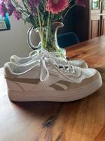 Reebok Sneaker weiß-beige Damen Größe 38 Leder Nordrhein-Westfalen - Rheinbach Vorschau