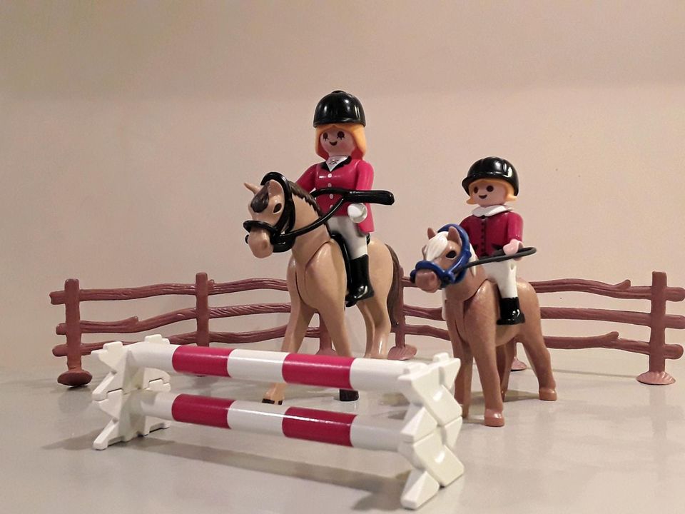 Playmobil Reiterin Tunier Mutter Tochter Pferd Pony Hürde Spring in Rosendahl