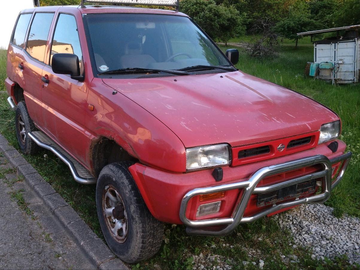 Abbildung des Autos Nissan Terrano 2