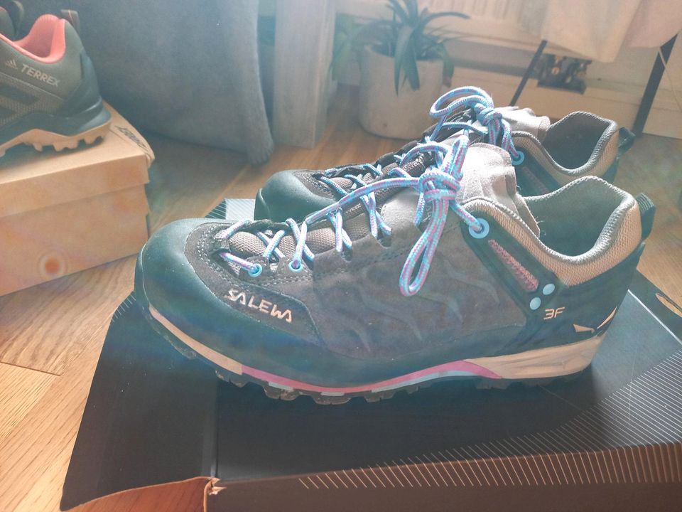 Salewa, Wanderschuhe, Gr. 38,5 in Kaufbeuren