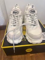Buffalo Sneaker weiß Größe 39 Niedersachsen - Dötlingen Vorschau