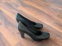 Schwarze hohe Schuhe/ Pumps von Tamaris Gr. 38 München - Laim Vorschau