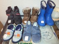 5 Paar Gr.22 Jungen Schuhe, Hausschuhe Gummistiefel Wasserschuhe Baden-Württemberg - Heilbronn Vorschau