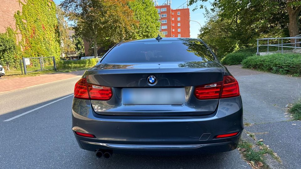 BMW 328I/Luxury line in Elmshorn