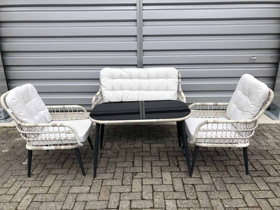 RATTAN GARTENMÖBEL Neue SITZ-ESSGRUPPE OUTDOOR MÖBEL 2-1-1 SET in Blomberg