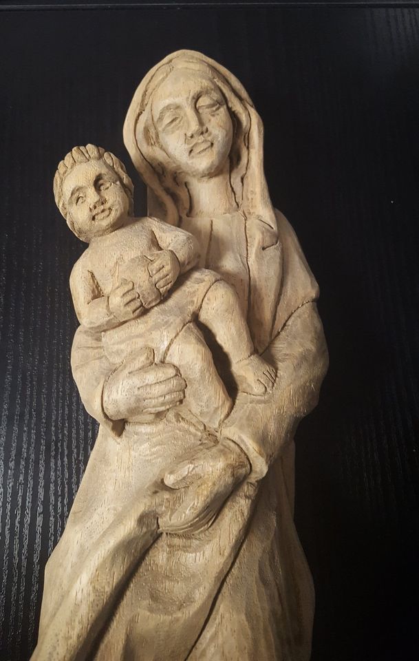 Holzfigur Madonna Maria mit Jesuskind - Holzschnitzerei Nachlass in Fürth