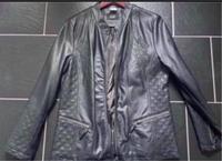 Paola  Lederimitatjacke mit wunderschönen Motiv Brandenburg - Cottbus Vorschau