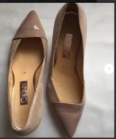 Damen Leder Schuhe, Pumps Gr. 37 (4,5) Hessen - Seligenstadt Vorschau