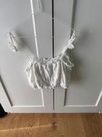 Zara cropped Top aus Spitze mit Rüschen in Gr. L Hessen - Hanau Vorschau
