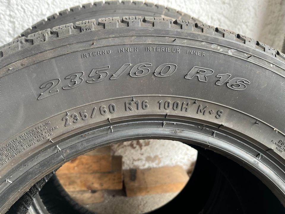 Gebrauchte Reifen 235 60 R16 in Deißlingen